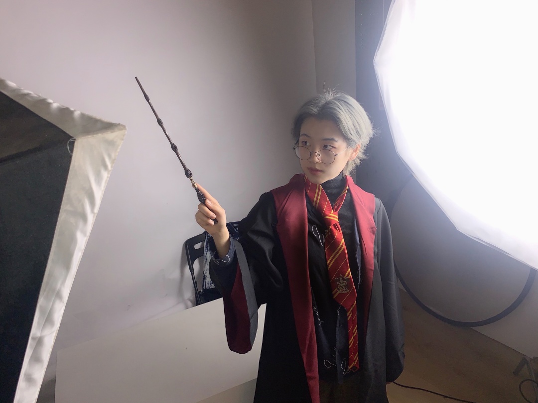 拿到牛津offer有什么心情？“相當開心！”我們VA的美女學員不僅拿下了牛津大學純藝Offer，皇家藝術學院Offer也是接踵而來，優秀的孩子都搶著要。